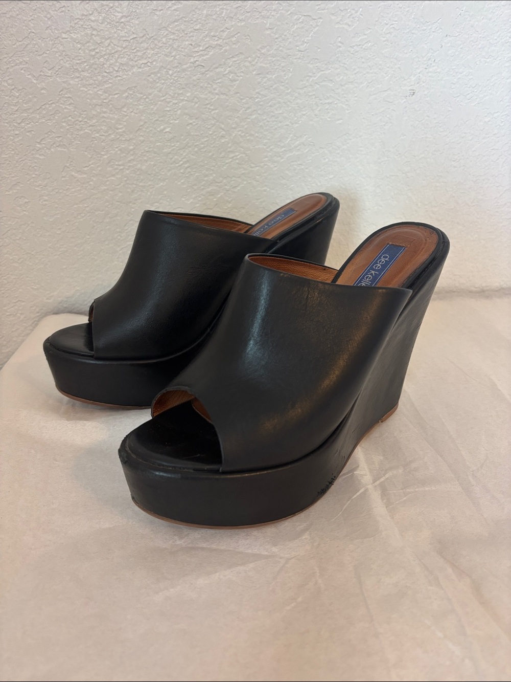 Dee Keller Black Leather Peep Toe Wedges EU 37 US 6.5